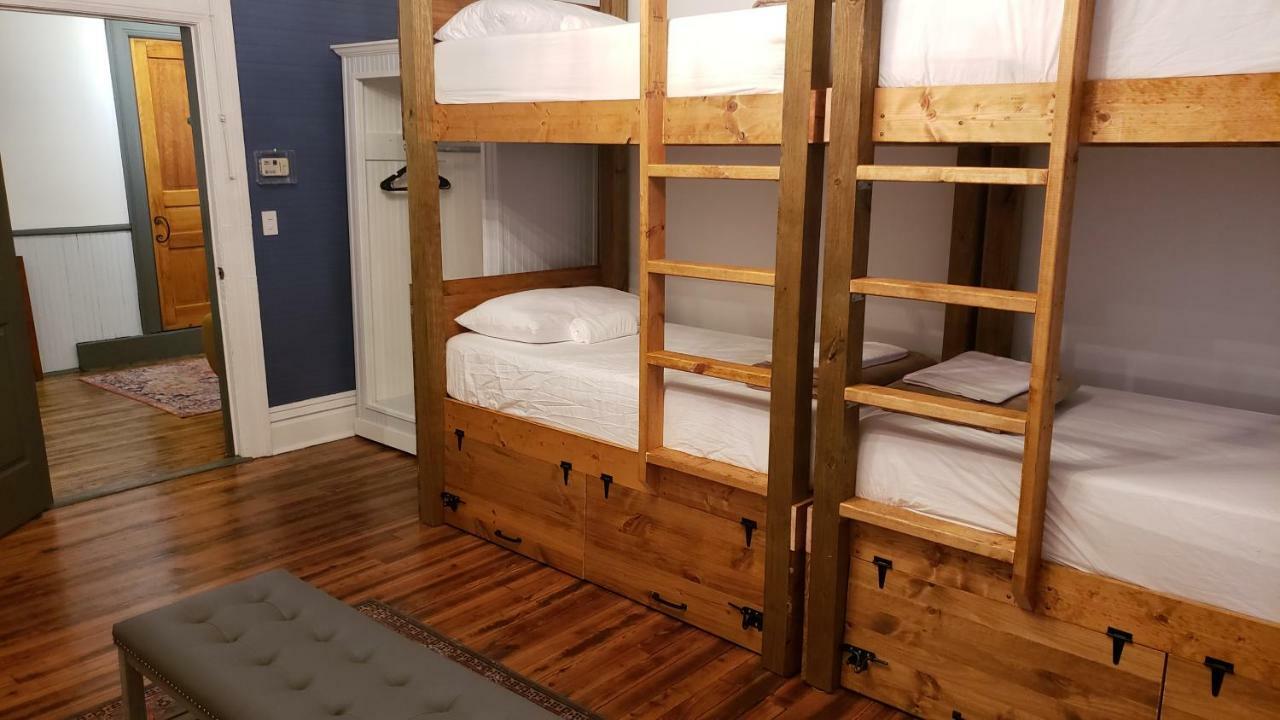 Hostel Auberge クラークスデール エクステリア 写真